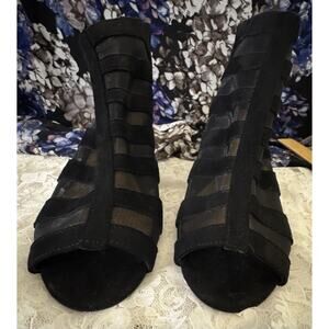 Comfort View Black Faux Suede/Mesh Peep Toe Heels, Zip Back, 7.5 Wide